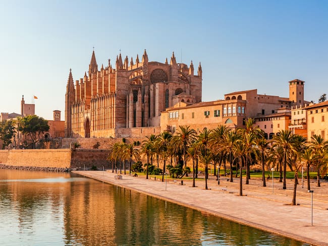 Más de 60 vacantes SENA para trabajar en España: Perfiles y requisitos para aplicar. Imagen de referencia Palma de Mallorca, España. Foto: Getty Images.