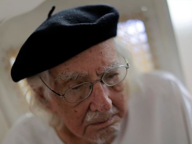 El poeta murió de un paro cardíaco. Foto: Getty Images