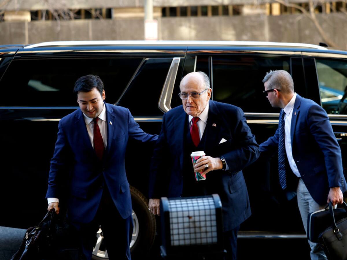 Exasesor de Donald Trump se declara no culpable de interferencia en elecciones de 2020