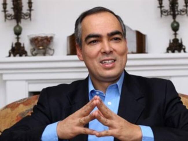 Con ‘responsabilidad’ asume Rodrigo Rivera el nombramiento como ministro de Defensa