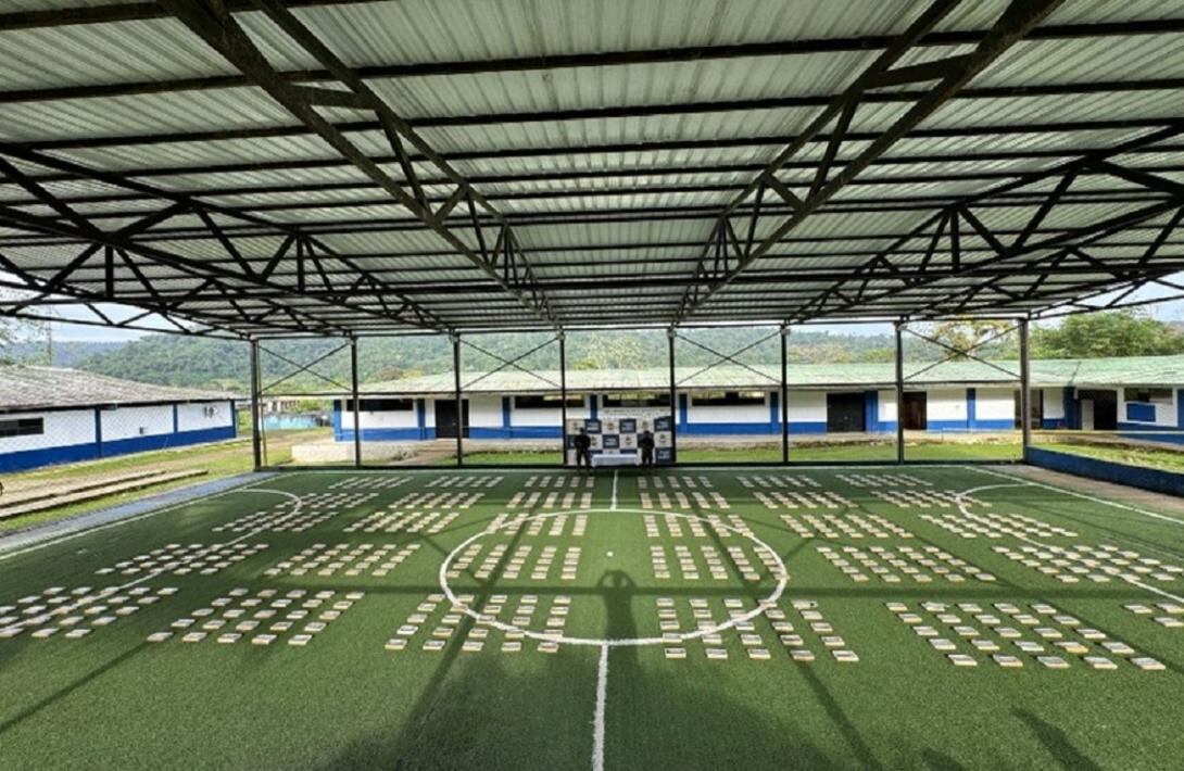 Ejército halló depósito ilegal de estupefacientes avaluado en más de 33 millones de dólares. Foto: Fuerzas Militares.