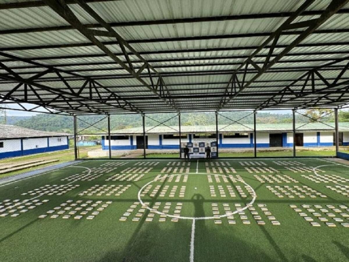 Armada halló depósito ilegal de estupefacientes avaluado en más de 33 millones de dólares
