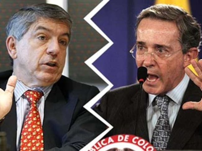 Ex presidente Gaviria habría llamado al gobierno de Uribe como ‘verdadero asco’