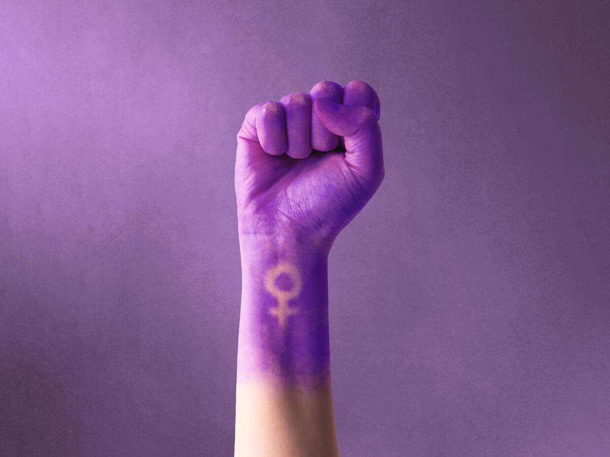 Al Oído: Feministas, lo que todos deberíamos ser