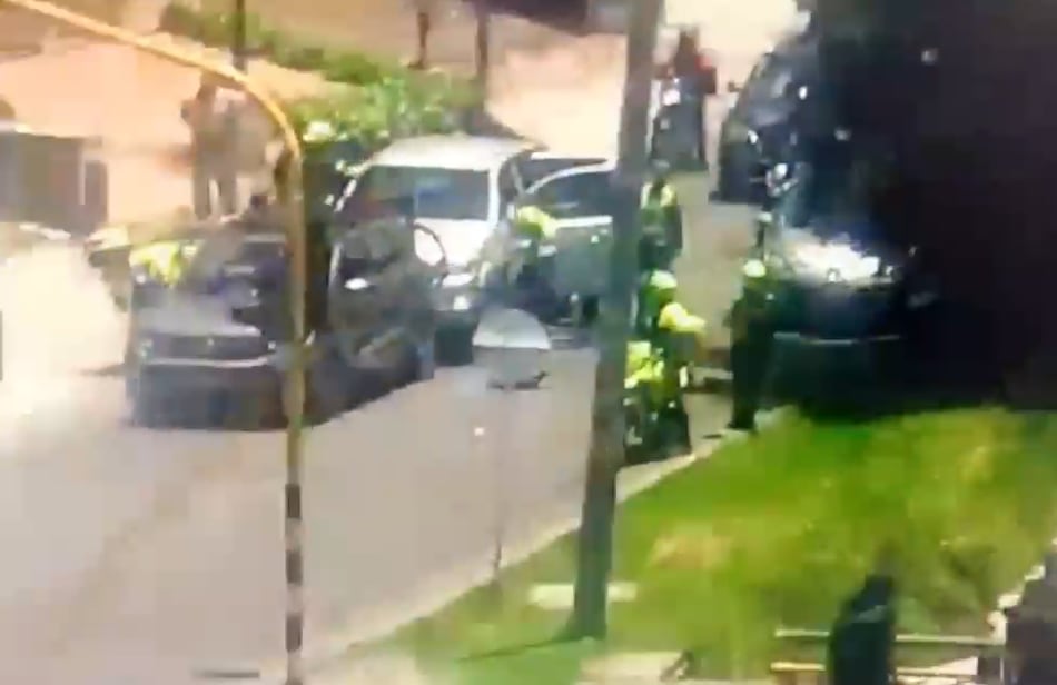 Robo de camioneta en Bogotá. Foto: Captura de video