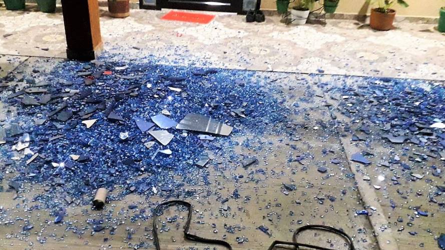 Así quedó el lugar donde explotó la granada. Crédito: Alcaldía de Florencia.