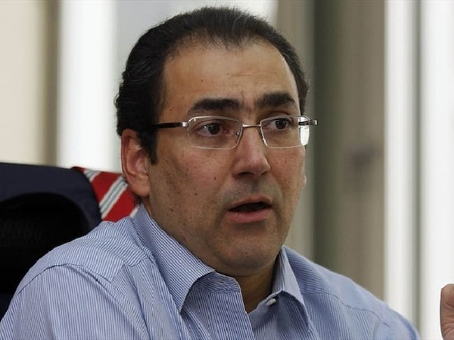 Debe aumentarse la capacidad operativa de la CAF y préstamos: Sergio Díaz-Granados
