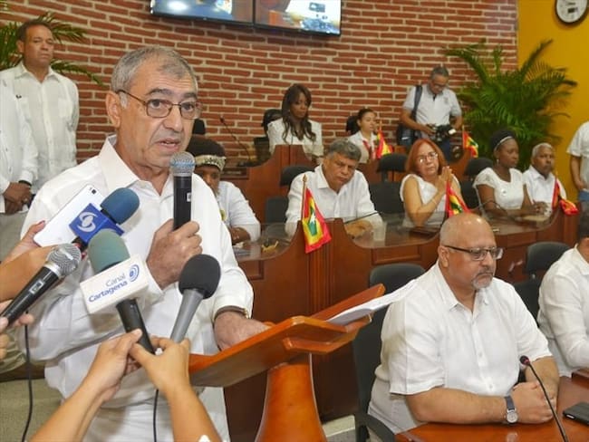 Alcalde de Cartagena denuncia que robo de un computador sería para tapar corrupción