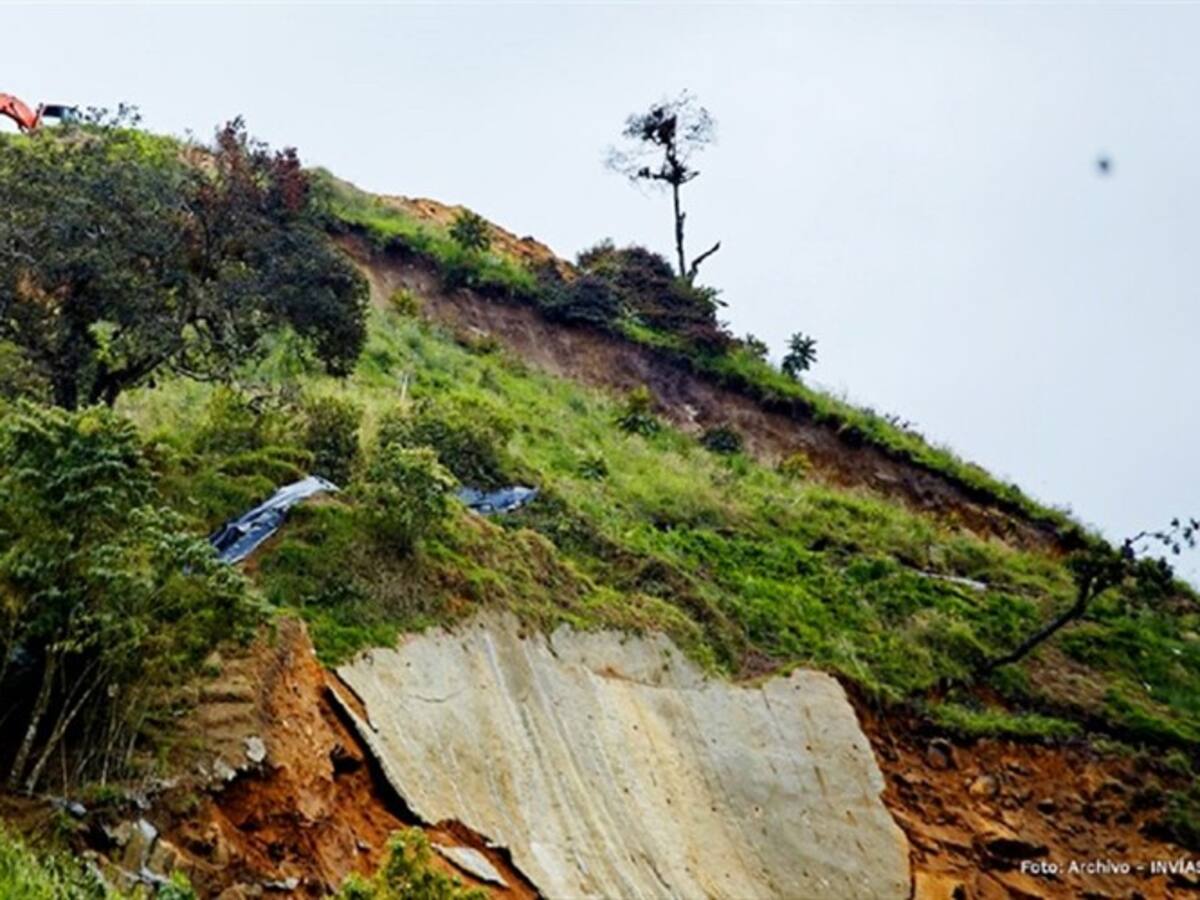 Invías espera que el cierre de la vía Calarcá – Cajamarca no sea mayor a 60 días