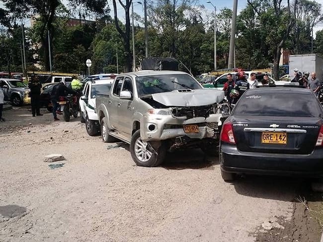 BOGOTÁ. 15 de diciembre de 2016. En la tarde de este jueves se registró una balecera en el occidente de Bogotá. En la huida una camioneta chocó varios vehículos.. Foto: Colprensa