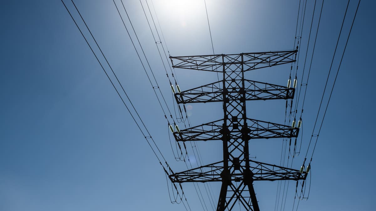 Se debe revisar focalización de subsidios al consumo de energía eléctrica en Colombia: Contraloría