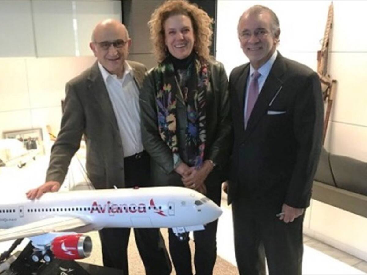 Gobernador del Atlántico y Presidente de Avianca acuerdan reunión por cambios en vuelo