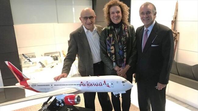 Gobernador del Atlántico y Presidente de Avianca acuerdan reunión por cambios en Vuelo. Foto: La Wcon Julio Sánchez Cristo