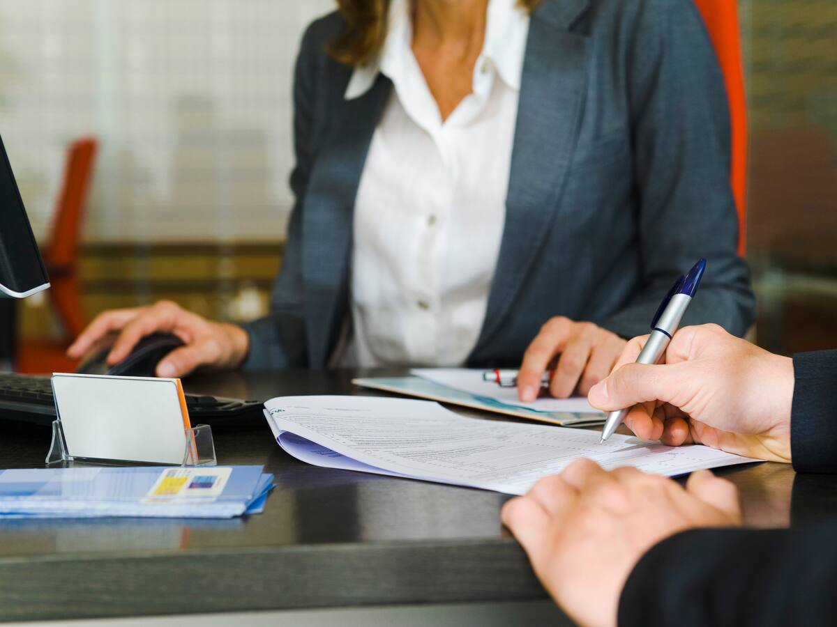 Así busca acabar Petro los contratos de prestación de servicios en el sector público