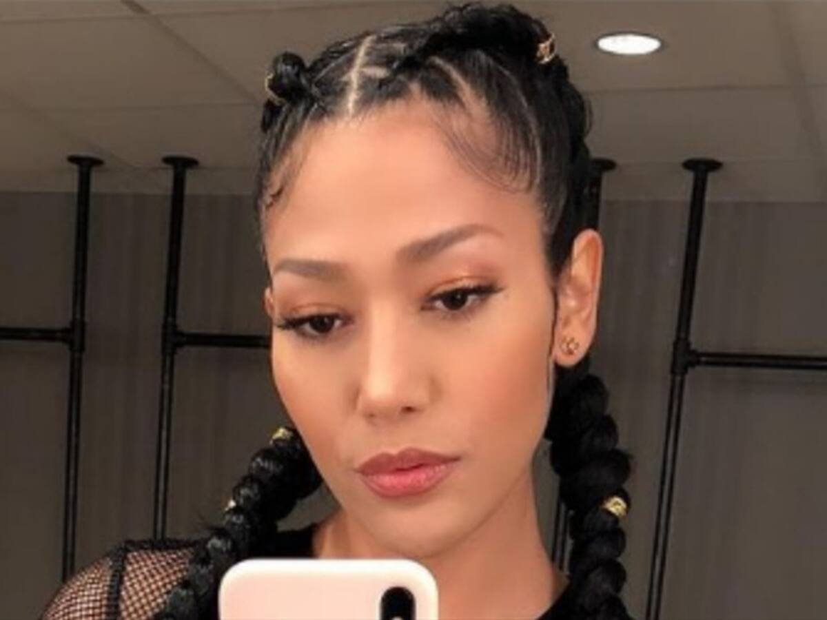 El escotado vestido de Farina con el que lució su nuevo look