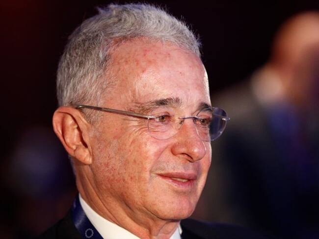 Uribe insiste en la necesidad de acabar con la JEP. Foto: Getty Images