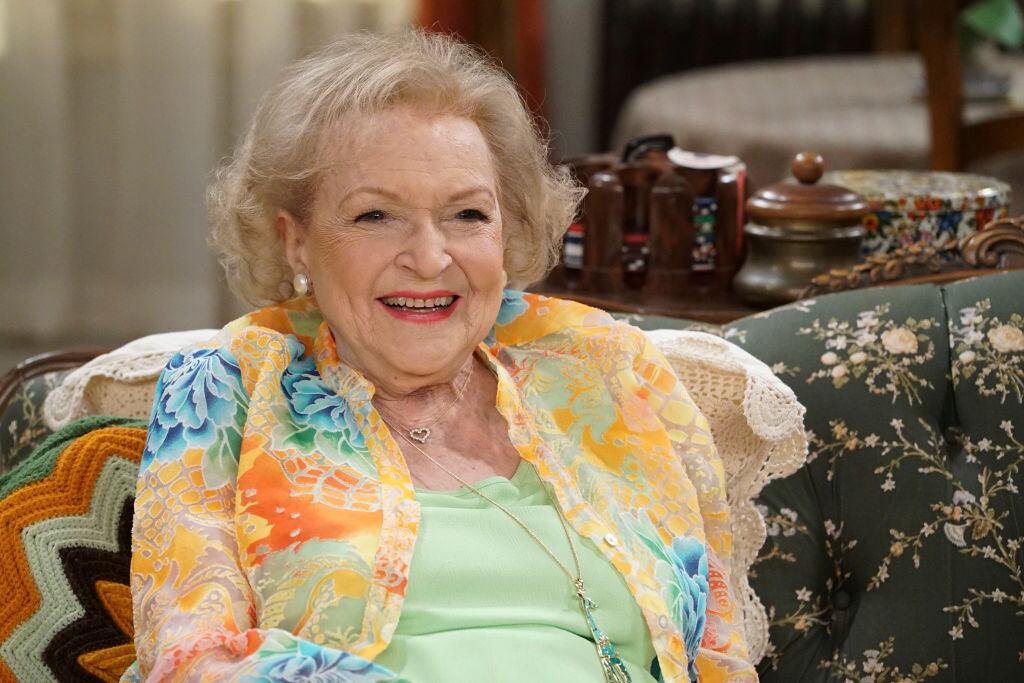 Betty White, la legendaria actriz de “The Golden Girls” (1985-1992), falleció este viernes a los 99 añosBETTY WHITE