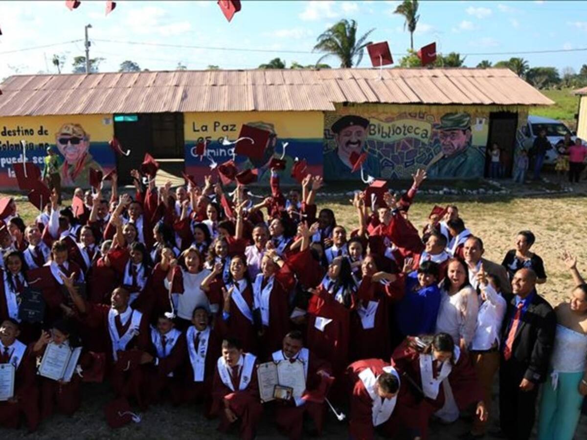 En Arauca se realizó la graduación más grande de desmovilizados de las Farc