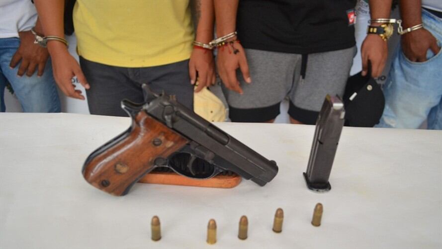 Fueron en total 33 personas las capturadas por la comisión de varios delitos. Foto: Cortesía