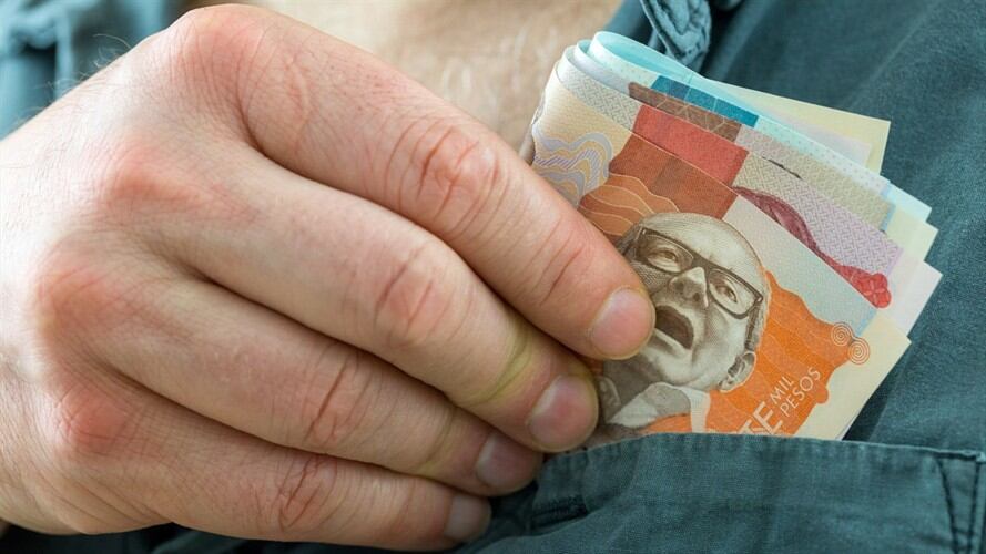 Prima de servicios. Foto: Getty Images / ANDRZEJ ROSTEK