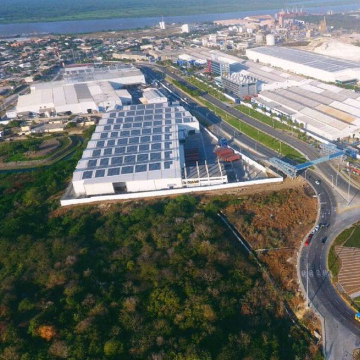 Autoridad ambiental hará seguimiento al pleito entre Argos y Tecnoglass por predios