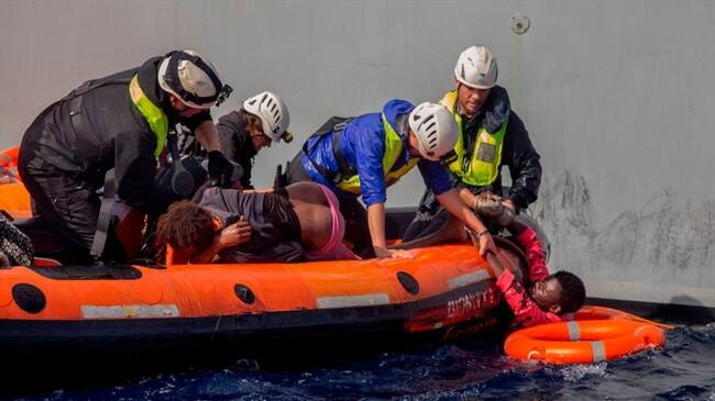 "Es realmente difícil volver a la vida normal y pensar que todo está bien", admite por su parte Alessandro Porro, de 39 años, que lleva cuatro misiones con el "Aquarius". . Foto: