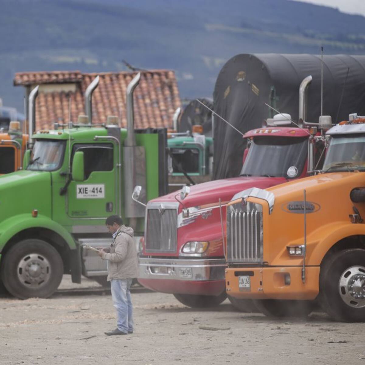 Camioneros buscarán en mesas técnicas con el Gobierno que el diésel baje de precio