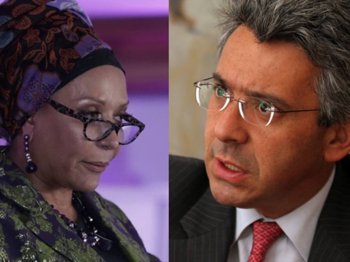 Lo de Piedad Córdoba es una puesta en escena para desviar la investigación: Enrique Gómez