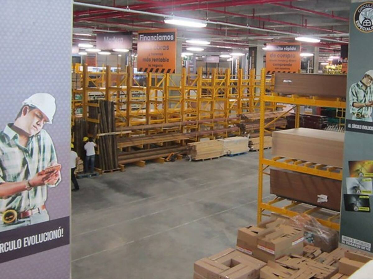 Homecenter y Constructor abren cuatro centros de abastecimiento para la emergencia