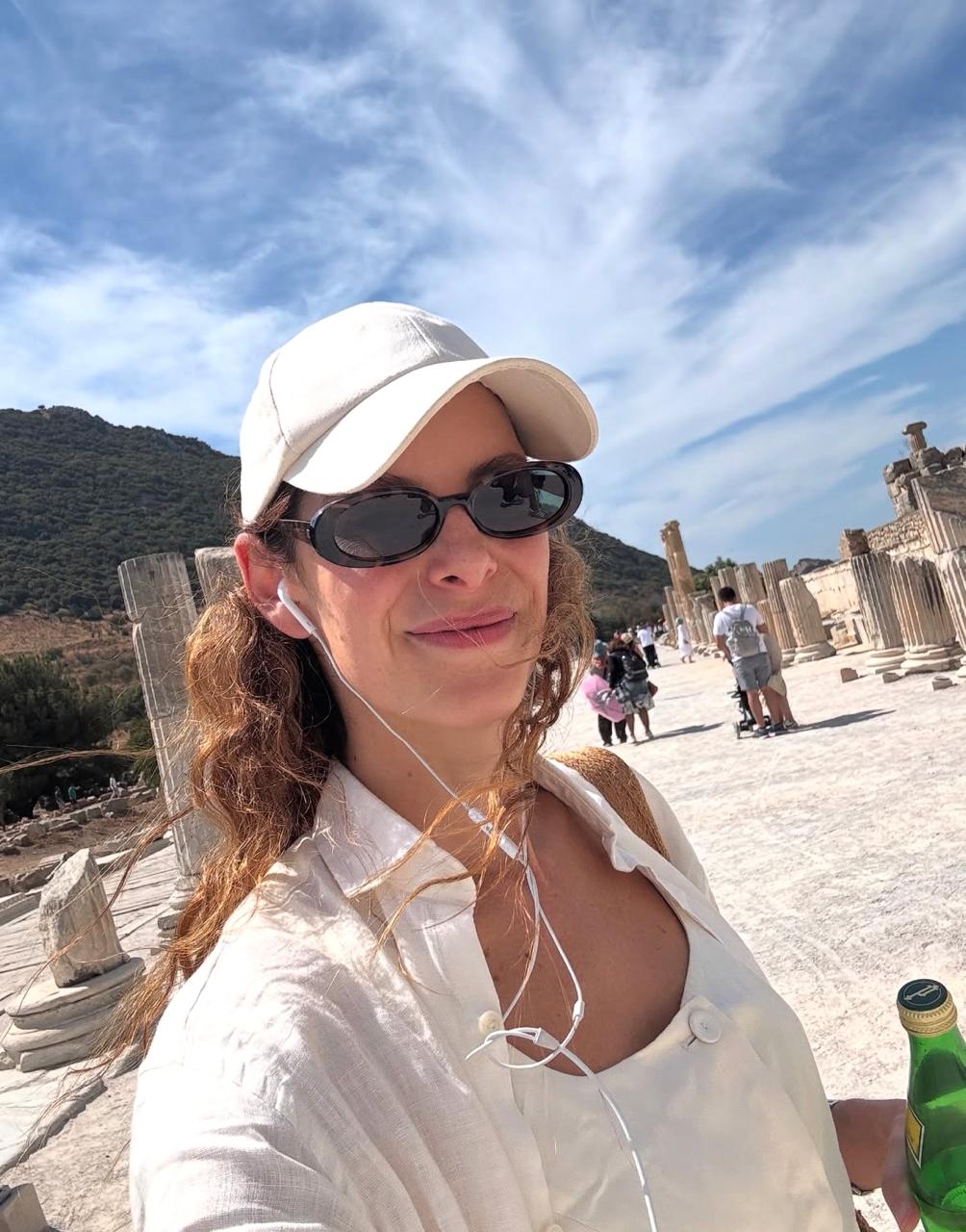 Julieta Piñares, presentadora y periodista. Foto: Instagram @julietapineres