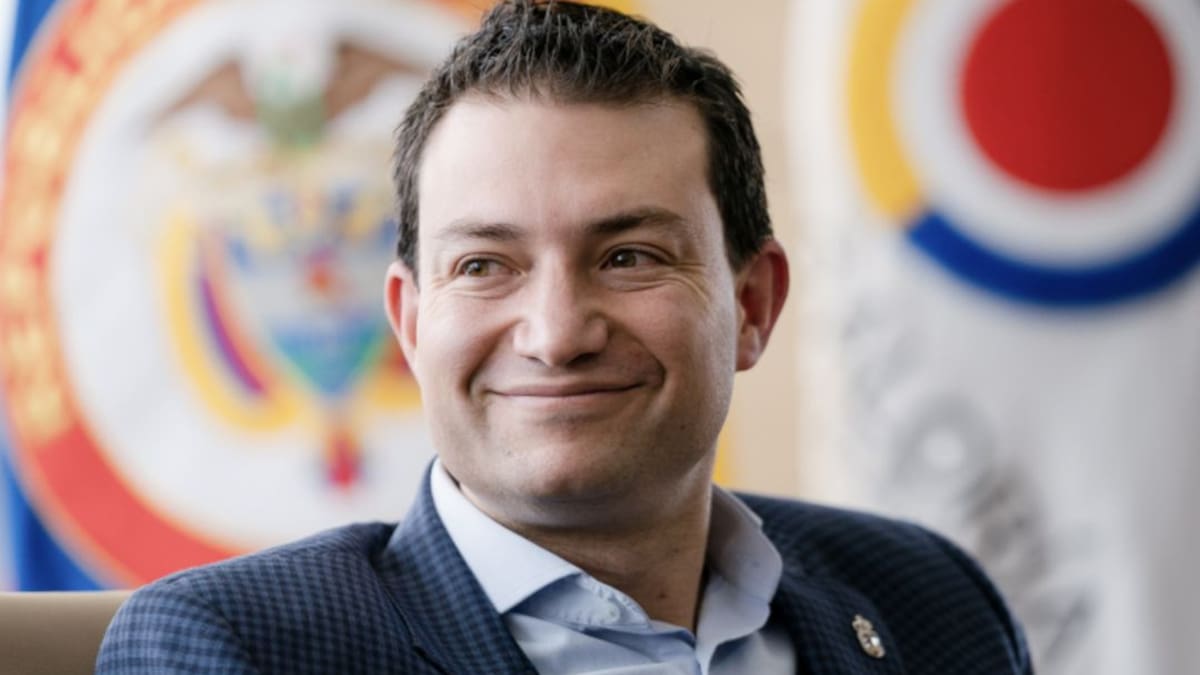 Excontralor Felipe Córdoba entraría oficialmente a carrera por la Presidencia
