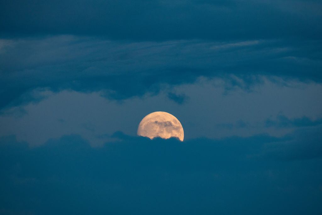 Imagen de referencia de superluna azul. Foto: Getty Images.