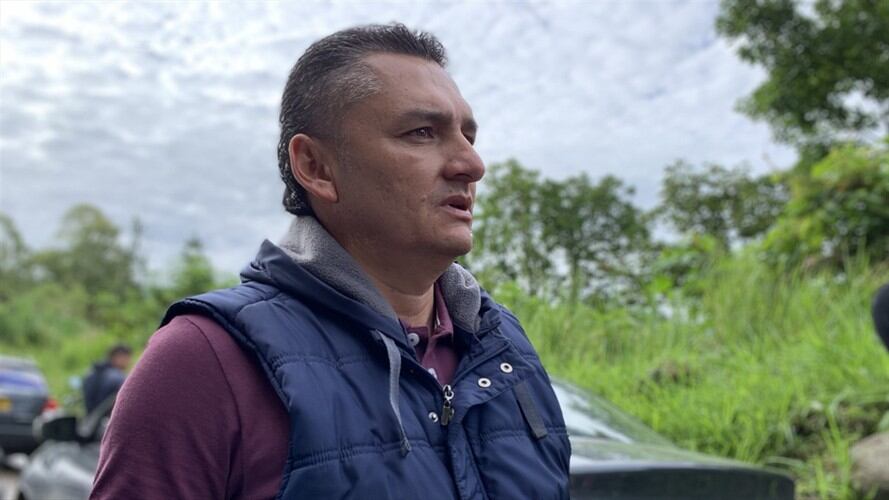 El alcalde Jesús Eduardo Díaz dijo que se realizará la primera audiencia a la firma contratista que incumplió las obras que pretendían la reubicación de 92 familias. Foto: La W - Alcalde de Rosas