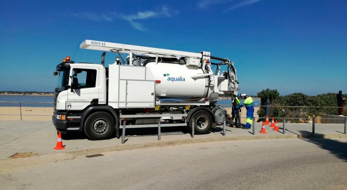 La Superintendencia de Servicios multó a las empresas Uniaguas que actualmente es Aqualia y Seacor en Córdoba.