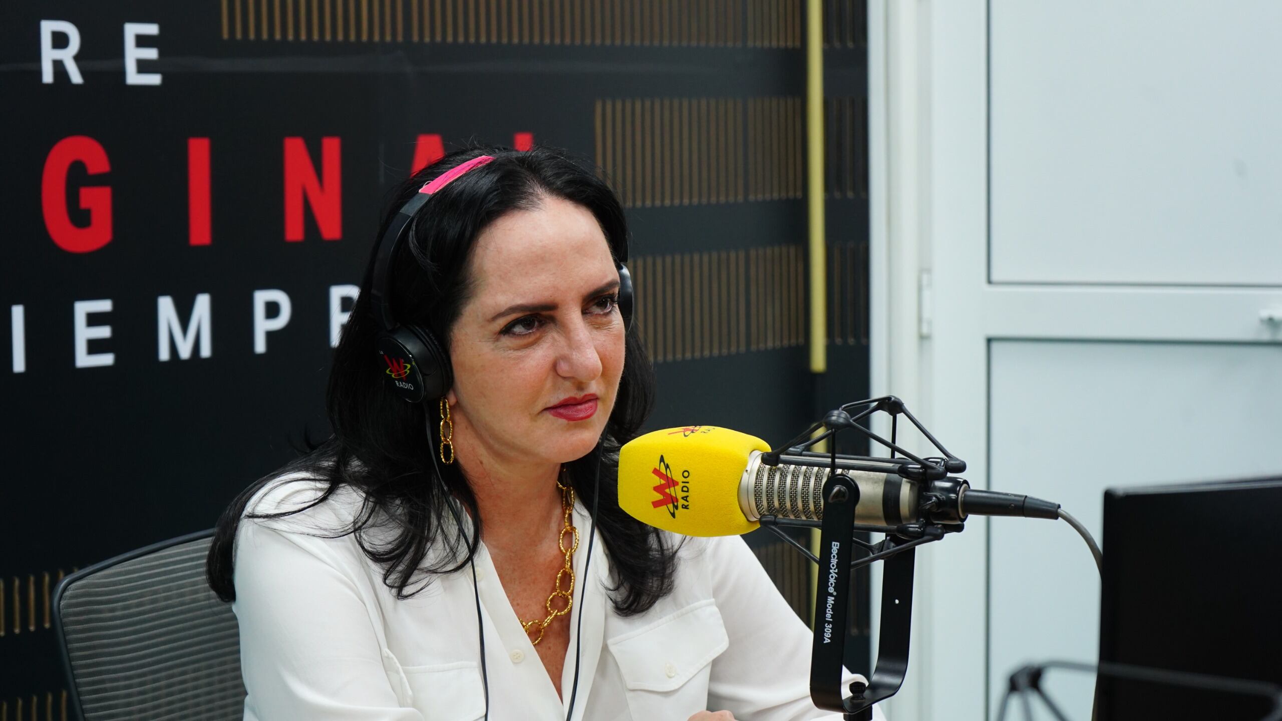 “Aquí no falta plata, aquí sobran ladrones”: La propuesta anticorrupción de María Fernanda Cabal