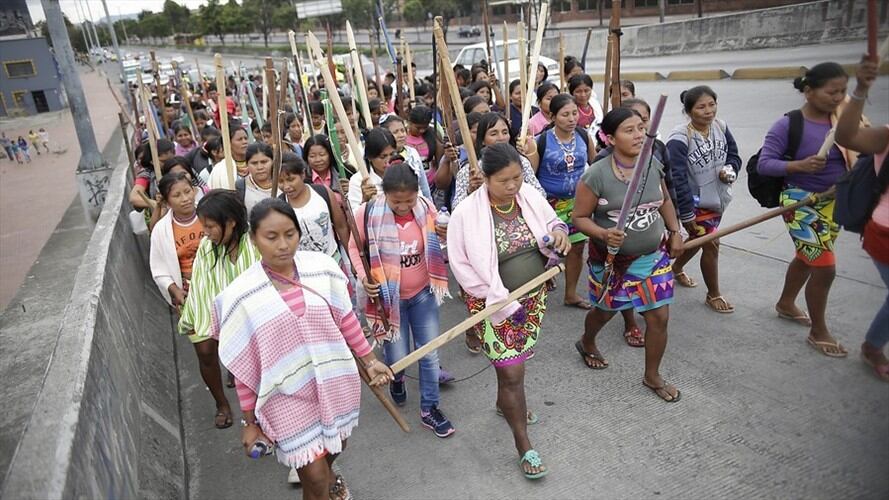 Centenares de indígenas del Chocó se desplazaron a Bogotá para exigir reunión con Duque. Foto: Colprensa