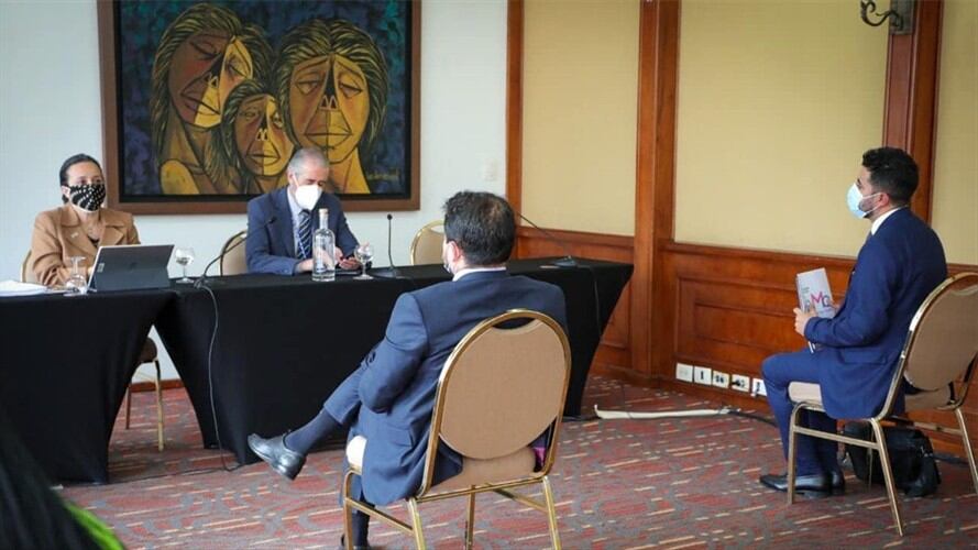 Presentan informe de denuncias en protestas de Manizales, ante la CIDH. Foto: Tomada de la Personería de Manizales.
