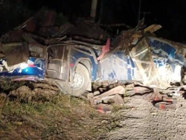 Al menos 33 fallecidos al caer autobús con migrantes por precipicio en Panamá. Foto: cortesía Servicio Nacional de Migración de Panamá.