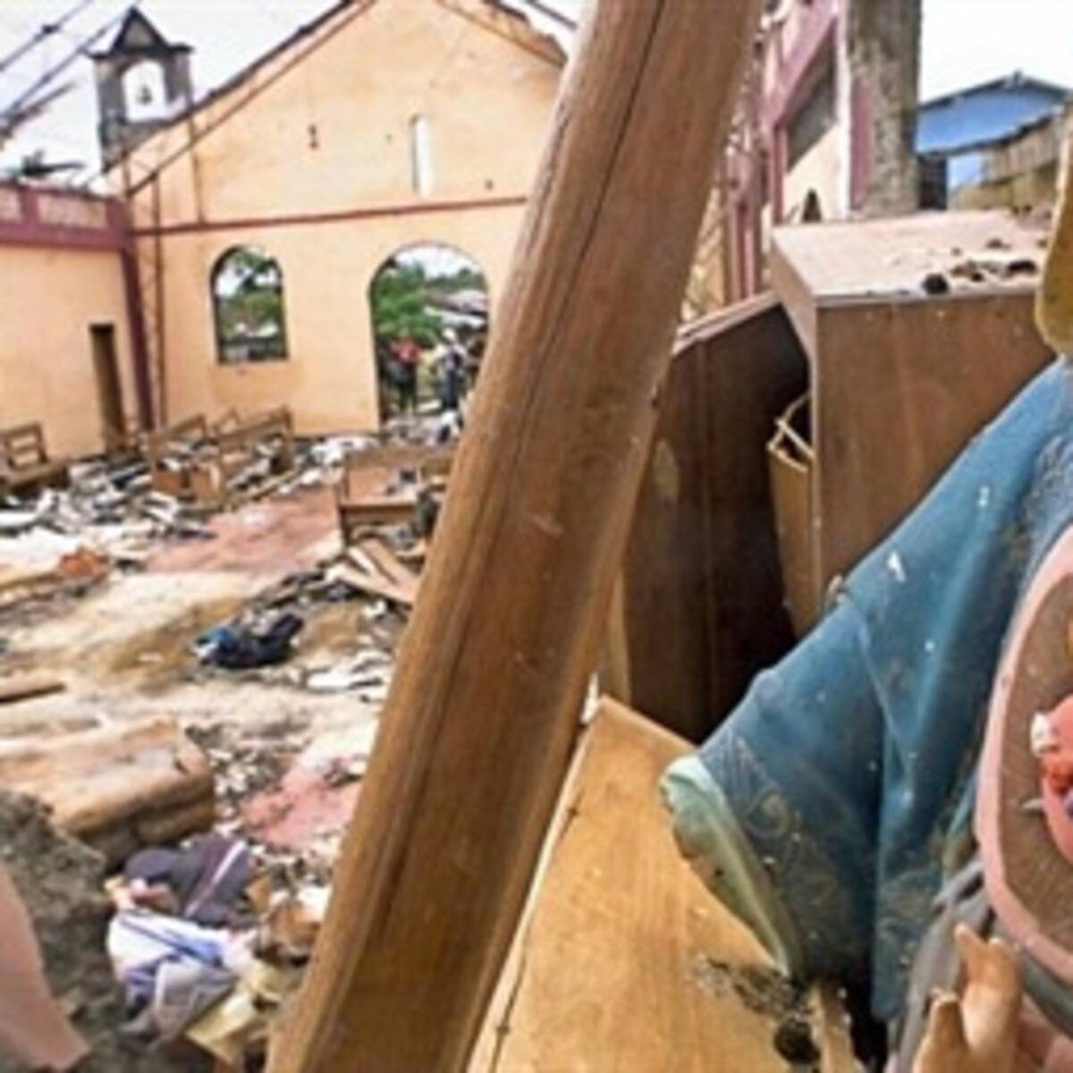 Tras 20 años de masacre de Bojayá, más del 70% de compromisos de reparación a víctimas no se han cumplido