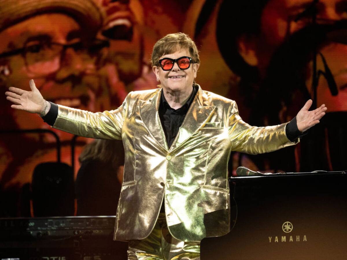 Elton John admitió que no puede ver su nuevo musical tras haber perdido la “visión”