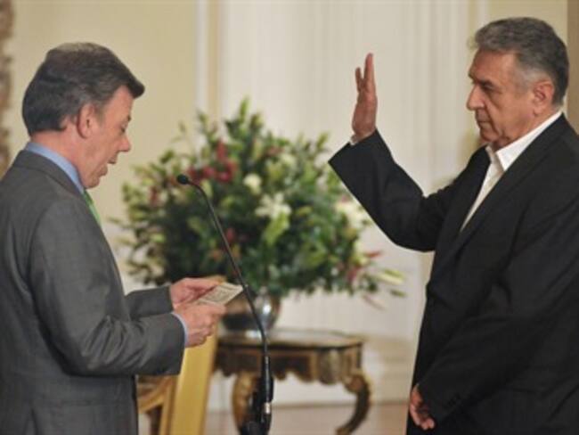 Luis Eduardo Garzón fue posesionado como Ministro Consejero