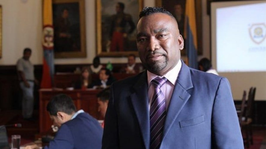 El dirigente político desconoció las medidas de aislamiento por el covid-19, y causó un accidente de tránsito. Foto: Cortesía