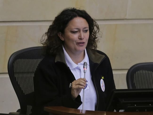 No hay compromiso del Gobierno por apoyar la Consulta Anticorrupción: Angélica Lozano