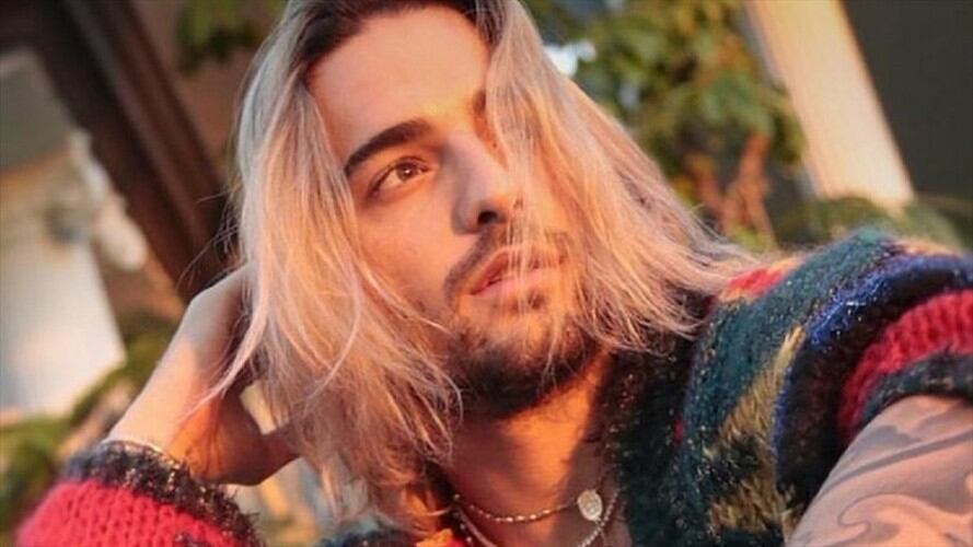 Maluma estrena Look. Foto: