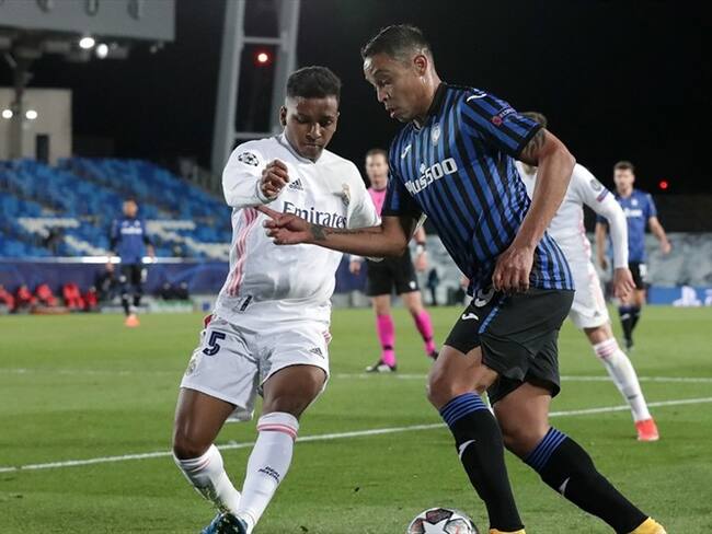 Luis Fernando Muriel anotó un golazo ante el Real Madrid en Champions League. Foto: Gonzalo Arroyo Moreno/Getty Images