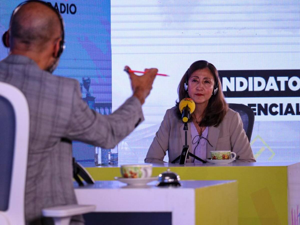 Ingrid Betancourt en Sigue La W con Juan Pablo Calvás: hablemos de propuestas