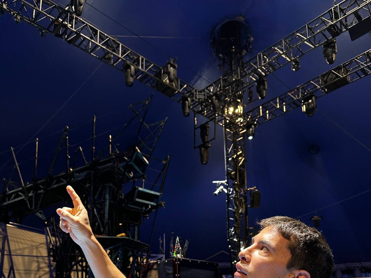 Carlos Santanilla, el colombiano que triunfa en el Circo del Sol