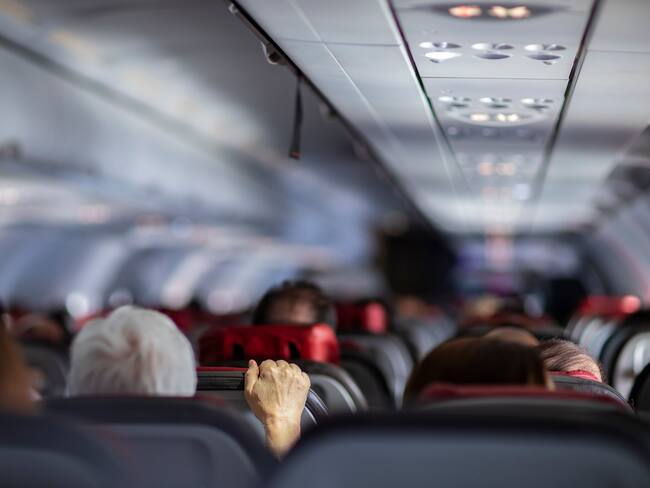 El vuelo "HA35 de PHX (Phoenix) a HNL (Honolulu) encontró una turbulencia severa y aterrizó de manera segura en HNL.
