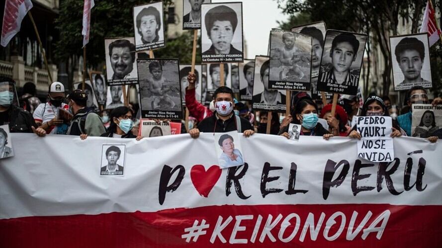 Miles marchan en Perú en rechazo a candidata Keiko Fujimori. Foto: Getty Images