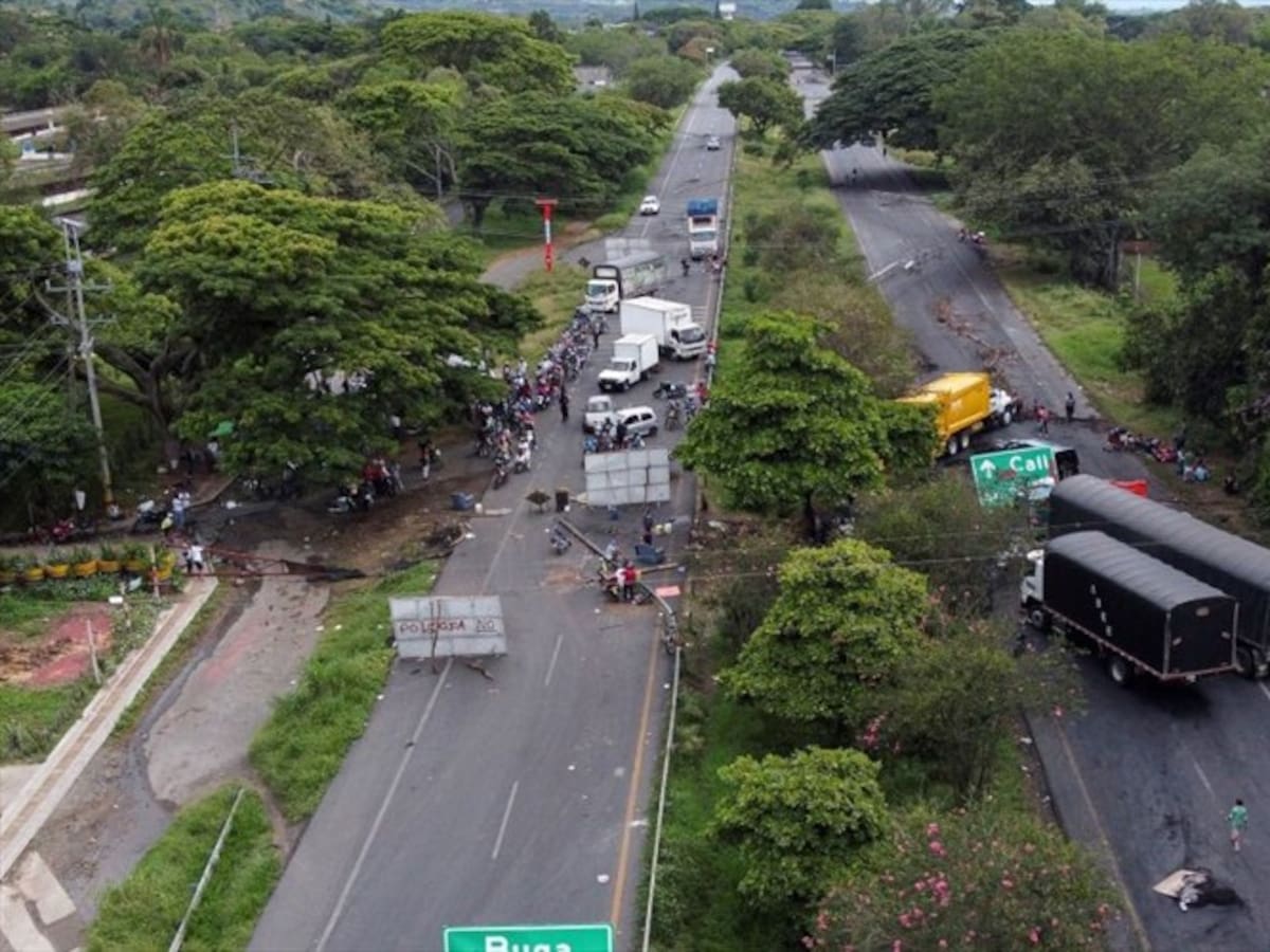 Ordenan extinción de dominio contra 18 vehículos utilizados para obstruir vías
